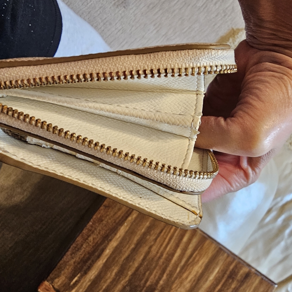 Coach Small Zip Wallet - Picture 10 of 12